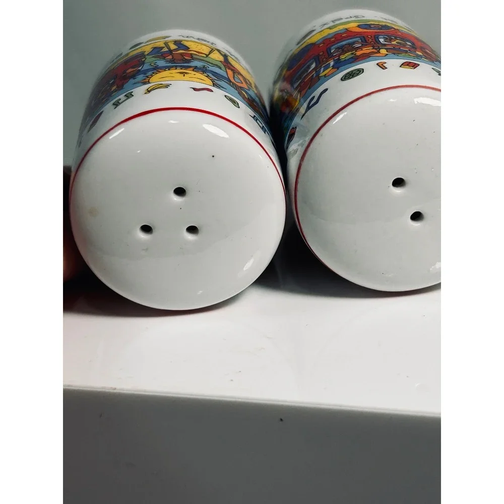 Vintage Color Me Caribbean US Virgin Islands Salt and Pepper Shakers Set Ceramic